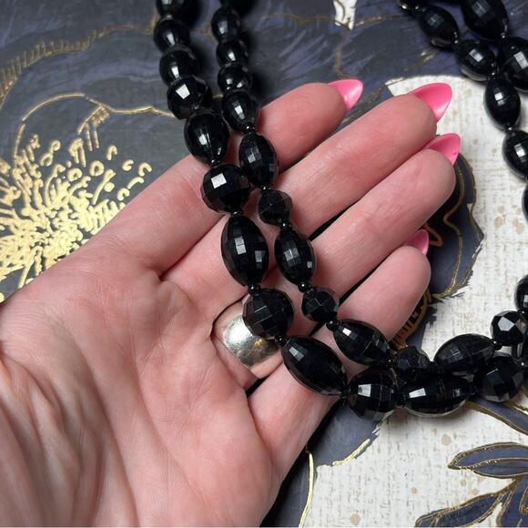 Vintage 40s 1940s Double Strand Faceted Black Beaded Chunky Choker Necklace D2 - Picture 8 of 10